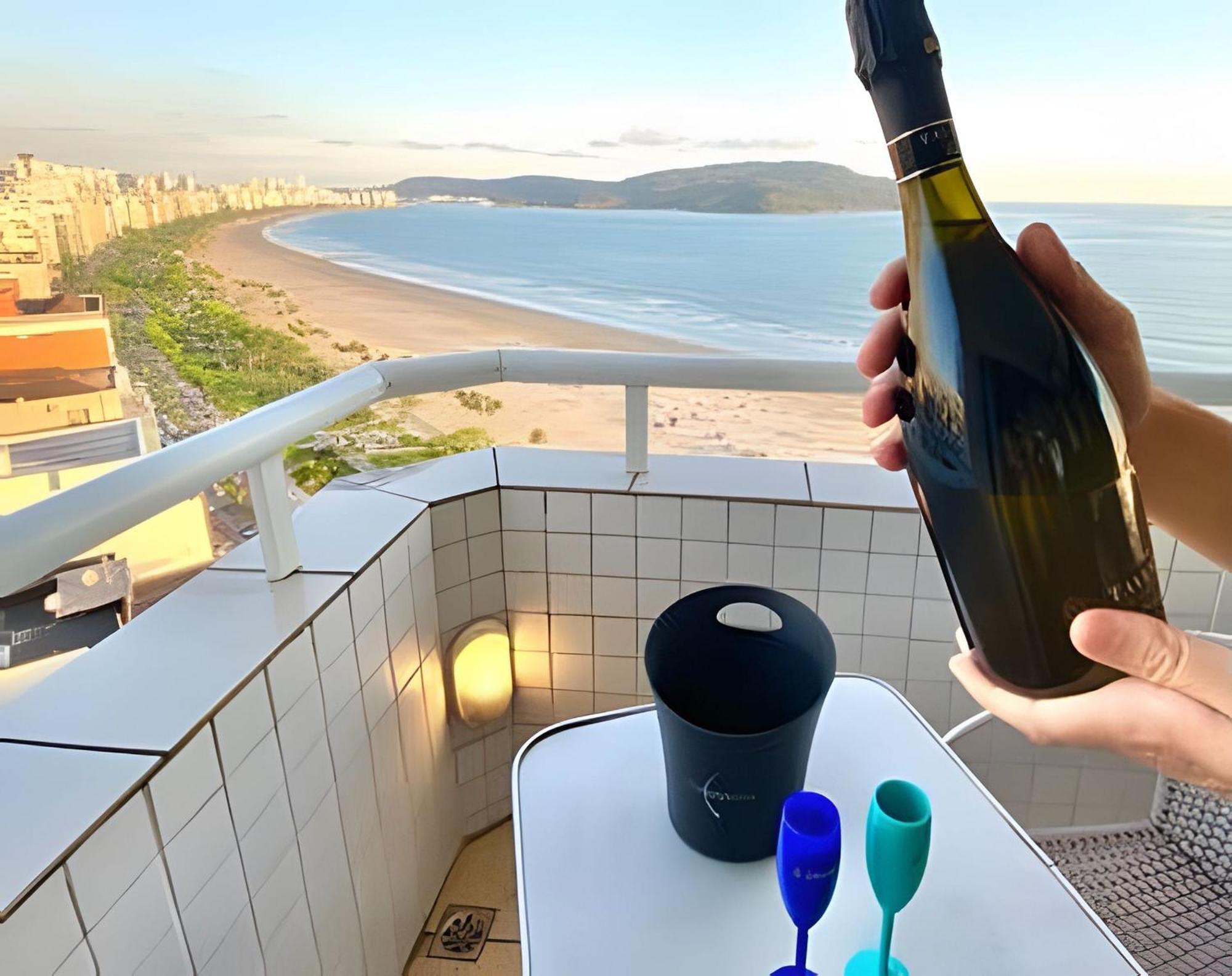 Horizonte Infinito: Sensacional Vista Mar Сasa de vacaciones Santos (Sao Paulo)